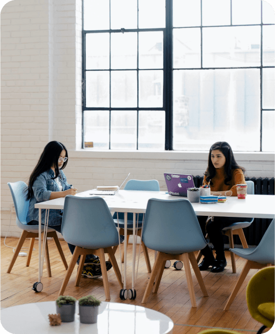 Pessoas trabalhando em equipe